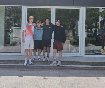 Sonniger Start der U18 Junioren